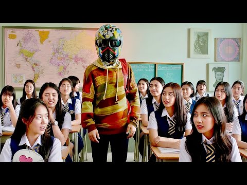 Every Single Girl’s Head Over Heels, this College dude’s Looks are the Talk of Campus!