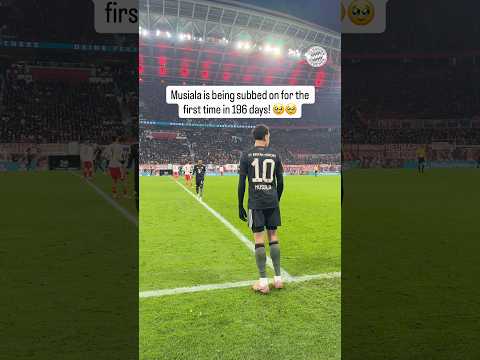 Jamal Musiala is back on the pitch! 🥹🥹