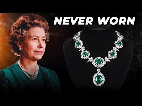 The 7 Royal Necklaces Queen Elizabeth II Never Touched