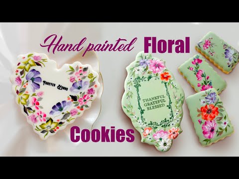 When cookies become a canvas. Hand-painted florals for the sweetest moments.