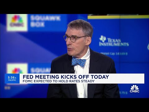 Jim Grant: There's as much a chance of a rate hike as there is of two rate cuts