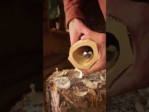 Making a shrink pot with my new auger from Woodsmith UK #woodworking #woodcarving