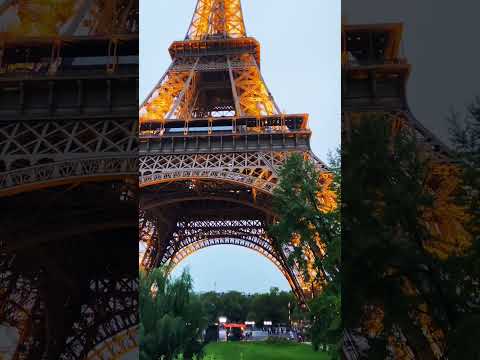 Après la chaleur torride dont nous gratifia l'été, le vent nous entraîne lentement vers 🍂