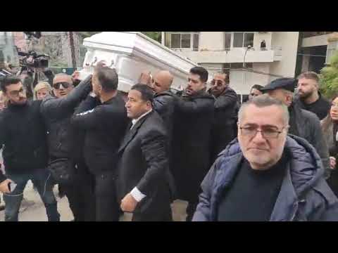 أغاني جورج وسوف تستقبل المعزين بنجله وديع في كنيسة مارنقولا الأشرفية