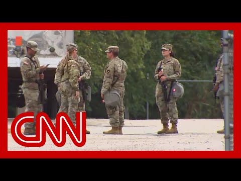 Texas National Guard members arrive near Chicago