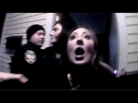 Entitled Mom-Daughter Duo Think They’re Untouchable