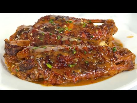 HOW TO MAKE FALL OFF THE BONE SMOTHERED TURKEY WINGS!