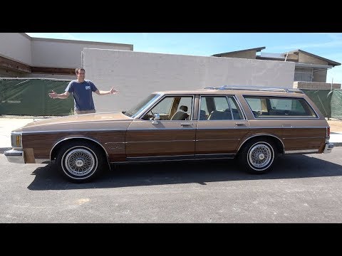 Oldsmobile Custom Cruiser - это старомодный семейный универсал
