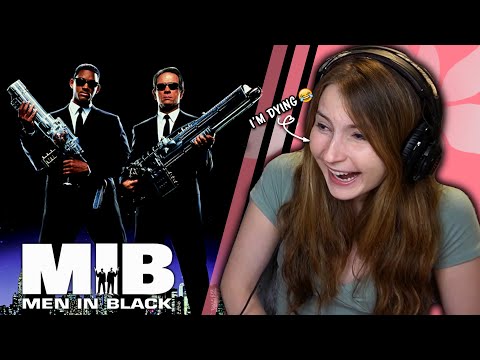 Here COME the **Men In Black**! | First Time Watching!