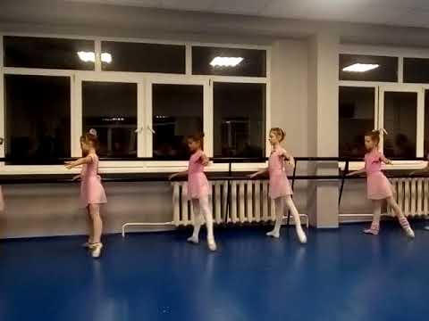 Студія українського народного танцю "Вишеград". Відкритий урок. Класичний танець.