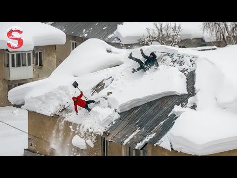 Skilled Snow Removal: Massive Roof Avalanche | Extreme Challenging Roof Snow Clearing Moments #1