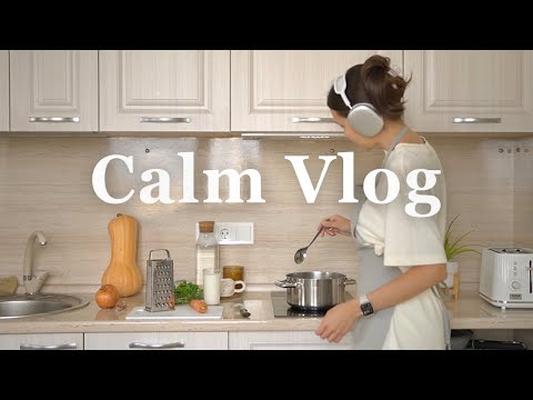 sub) LIVING ALONE: pumpkin soup, autumn book, giving up coffee and work