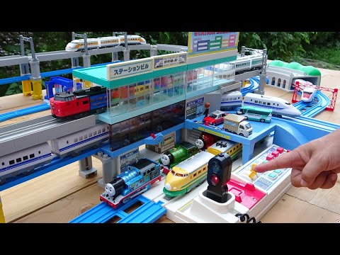 Plarail Train ☆ Starting today, I'm the stationmaster and Thomas at the round-the-clock car wash.