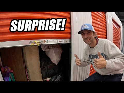 I Bought An Abandoned Storage Locker for $5 - Look What I Found!