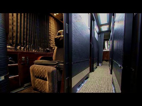 Most Expensive Overnight Bus in Japan 🚍 🛌 Completely Private First Class Seat