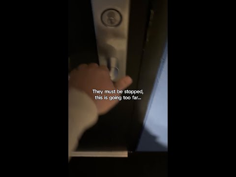 just 3 people kickin their feet to jacob elordi #WutheringHeightsMovie 🎥: @/jxtllrfx on TikTok