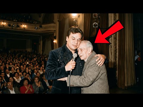 Juan Gabriel DETUVO la Canción a Mitad del Show Cuando vio a un Anciano Siendo Sacado por Seguridad