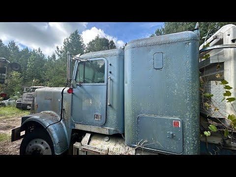 Will It Start?  FLC Freightliner W/425 CAT  