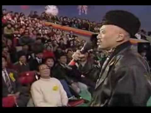 小丑（90年春晚会，还记得光头凌峰吗？）