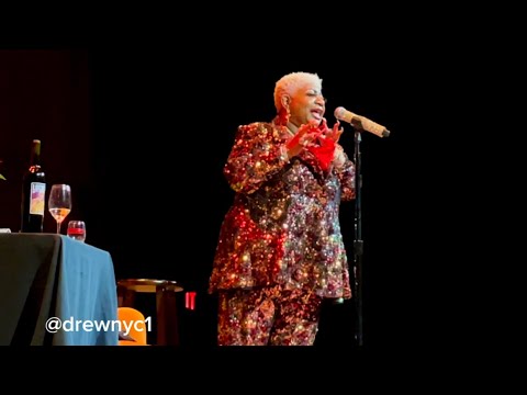 Luenell Lights Up NYC — City Winery Was All Smiles 12/27/25