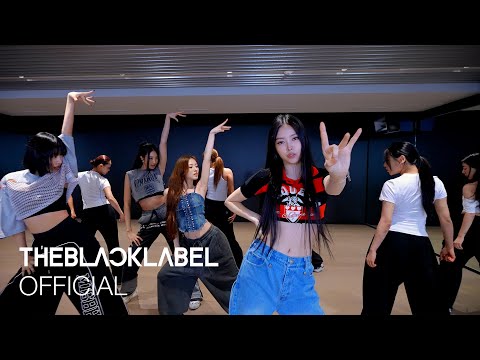 MEOVV(미야오) - ‘HANDS UP’ DANCE PRACTICE VIDEO (Moving Cam ver.)