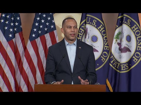 Hakeem Jeffries says Donald Trump can't rename Kennedy Center