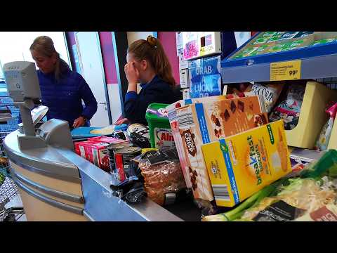 The Most Annoying Things About Shopping At Aldi