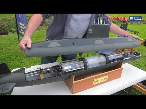 HOW DO RADIO CONTROLLED (RC) SUBMARINES WORK ?