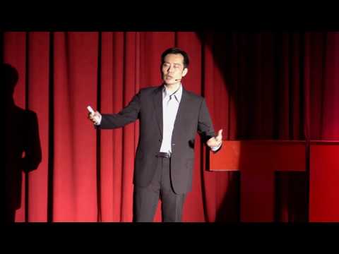 為什麼不該追求愛情 Why shouldn't we "pursue" love? | 國洋 張 | TEDxFJU