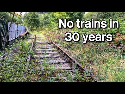 Exploring an ABANDONED Railway Line