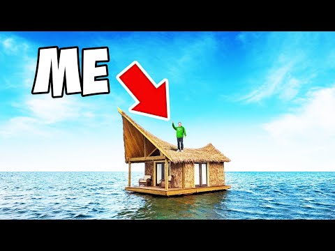 Surviving 24 Hours On A FLOATING HOUSE