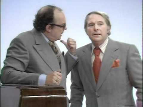 Elton John - 25/12/1976 - BBC Morecambe & Wise - Sorry Seems To Be The Hardest Word