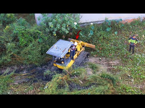 Amazing Expertly Technique Skills KOMATSU DOZER Falling Into Stuck Help Recovery excavator Success