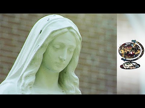 US Catholic Church Accused Of Widespread Paedophilia (2002)