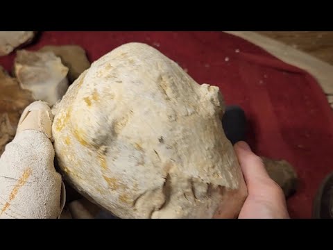 1377 - Flint Knapping Odd Gravel and Other Goodies