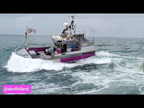 🌊 LA DANGEROSITÉ DES VAGUES DE LA PASSE DE CAPBRETON EST IMPITOYABLE FACE AUX BATEAUX.🔝😰