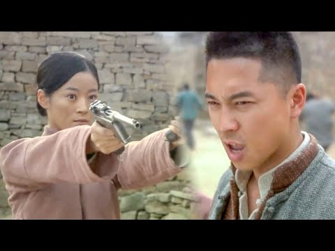 美女隊長帶隊大鬧日軍集會，槍聲一響就是戰鬥的訊號！⚔️ 抗日 Kung Fu #抗日 #電影 #功夫