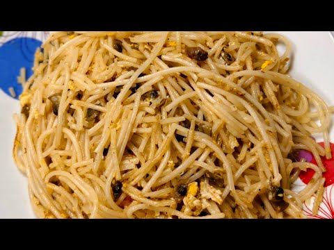 晚上简简单单炒粉干吃，跟你们分享我炒粉干的小步骤。。不粘锅不断不煳，你们有什么常用的小窍门吗？#fblifestyle