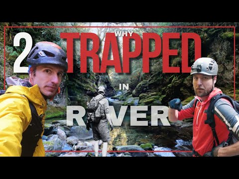 Two Hikers TRAPPED in RIVER of Taiwan mountains @Beast Runners 跑山獸