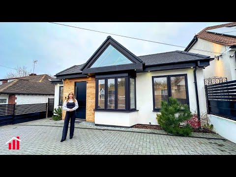 Inside This Renovated & Extended Bungalow in West London