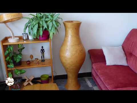 Woodturning a big segmented vase