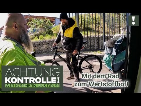 Ungewöhnlicher Anblick! Mit dem FAHRRAD zum Wertstoffhof | Achtung Kontrolle