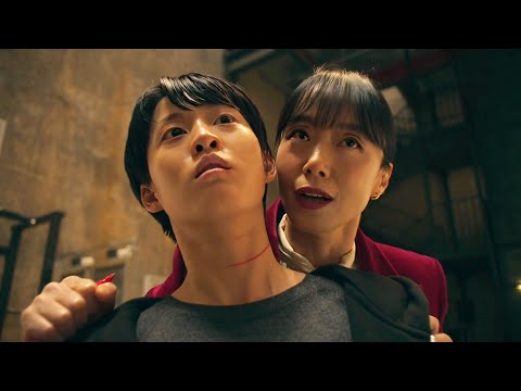 Her daughter is unaware that her mother is a contract killer