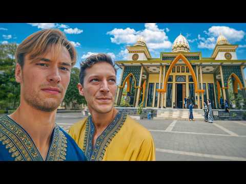 I Prayed in a Mosque as a Non-Muslim