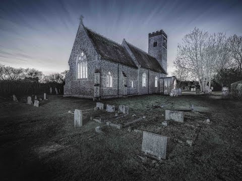 Using Blending Mode in Adobe Photoshop - Light Painting at Night !