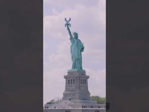 Statue of Liberty NY - "How You Move" Out Now