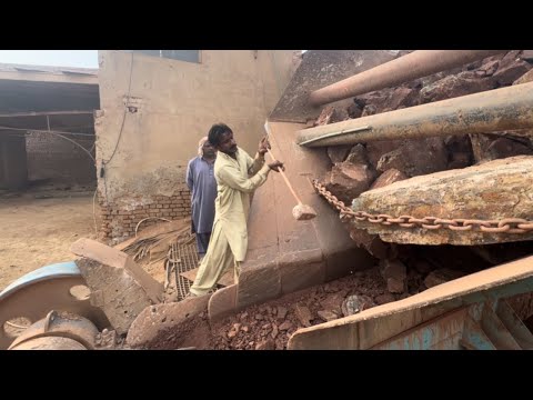 “Dangerous Hopper Jam | Big Stones Removed with Steel Rod & Hammer”