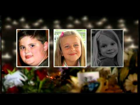 Newtown mourns after massacre