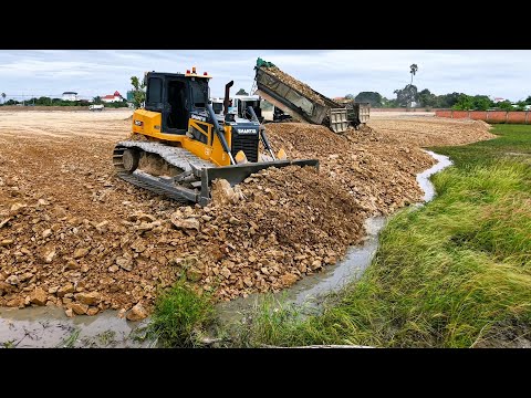 PowerFul Perfect SHANTUI DH17C3 Cleaning Forests, Stone, Soil, Water, Equalization On Construction A