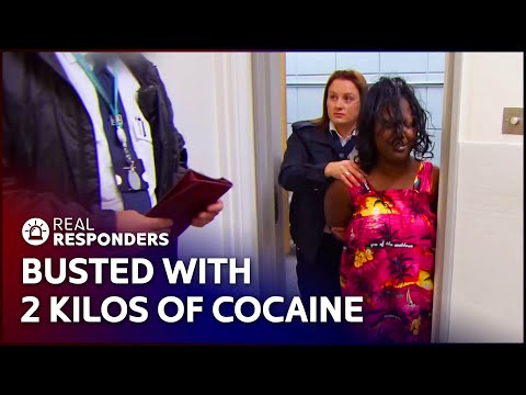 Smuggler Goes NUTS as Officers Find Massive Cocaine Haul | Real Responders